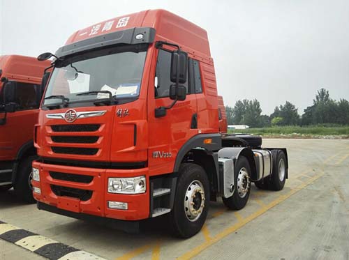徐州赛龙解放悍v准重卡6x2牵引车23.5万